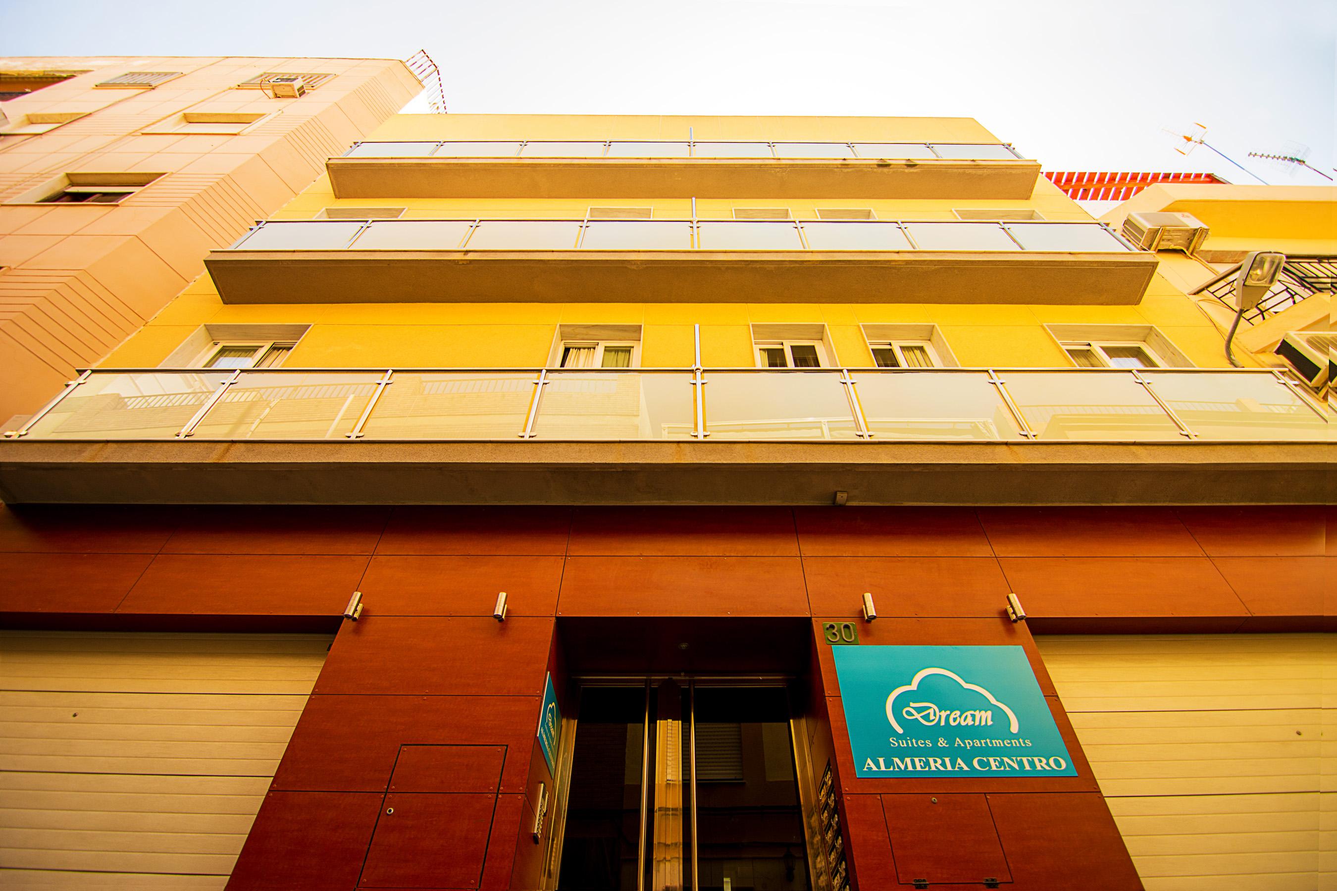 Dream Suites And Apartments Almeria Centro Bagian luar foto