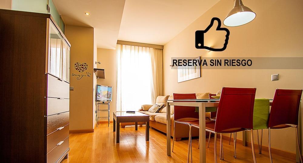 Dream Suites And Apartments Almeria Centro Bagian luar foto